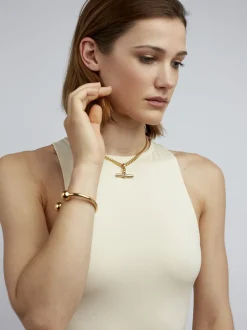Gold T-Bar Curb Link Necklace