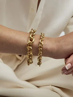 Large Gold Round Linked Bracelet