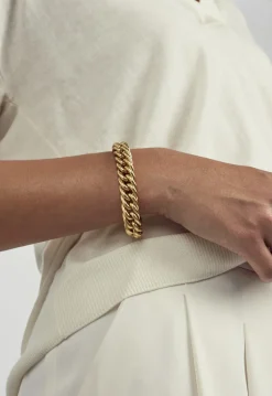 Medium Gold Curb Link Bracelet