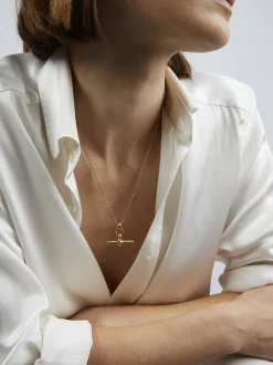 Medium Gold T-Bar On Belcher Chain