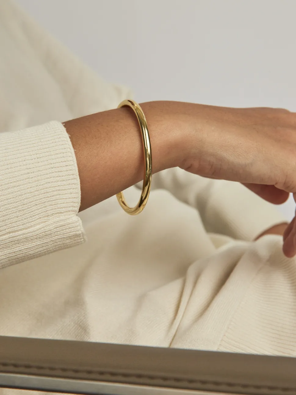 Medium Plain Gold Bangle