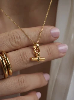 Mini Gold T-Bar On Trace Chain