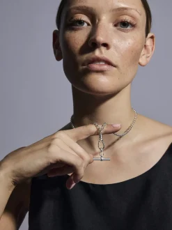 Silver T-bar on Chunky Belcher Clipt Necklace
