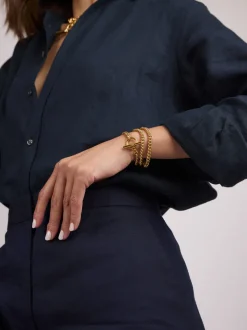 Small Gold T-Bar Clasp Curb Link Necklace